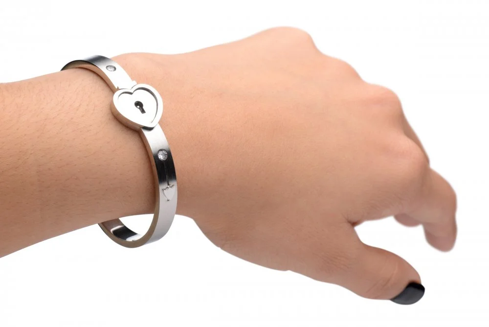 Cuffed Locking Bracelet and Key Necklace Dom/Sub - Image 2